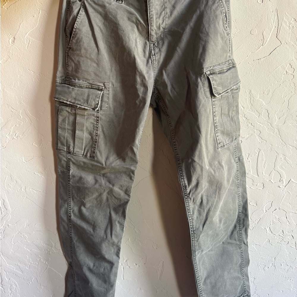 American Eagle Outfitters Gray Cargo Pants Relaxed Fit